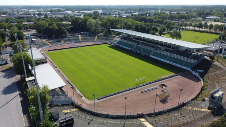 Das städtische Stadion an der Hammer Straße aus der Luft